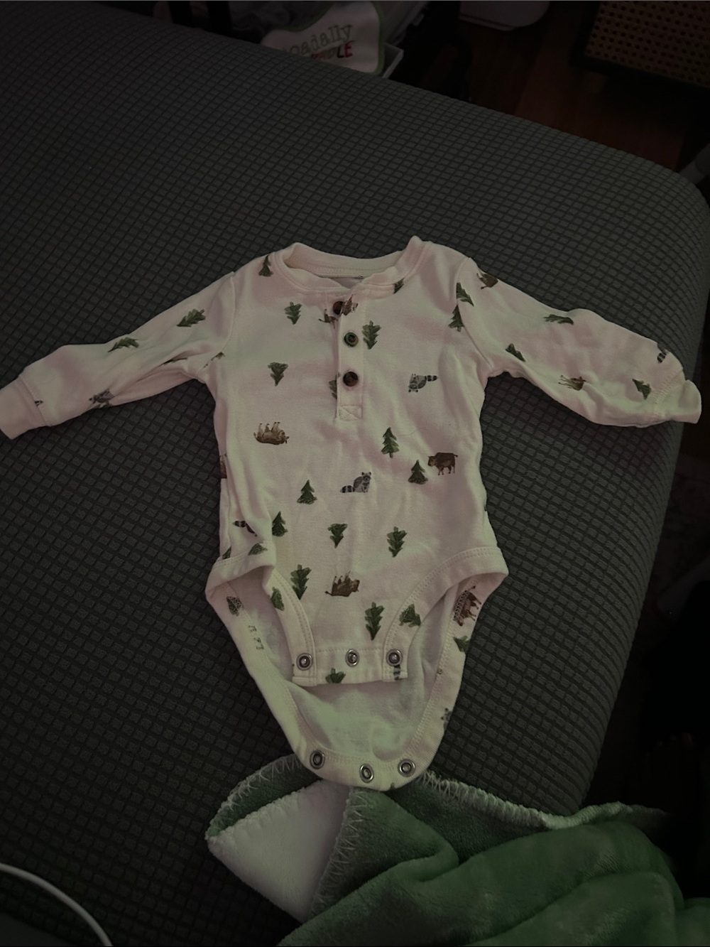 Long Sleeve Onesies- sizes 0-3 month